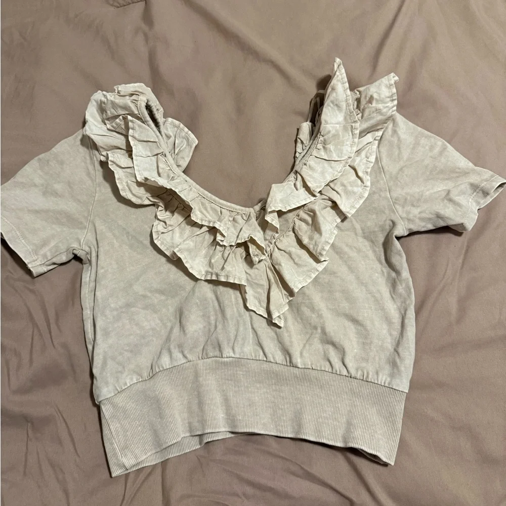 Zara Cream Ruffled Blouse - Picture 2 of 2